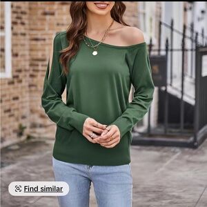 Grace Karin off the shoulder sweater. Size small.